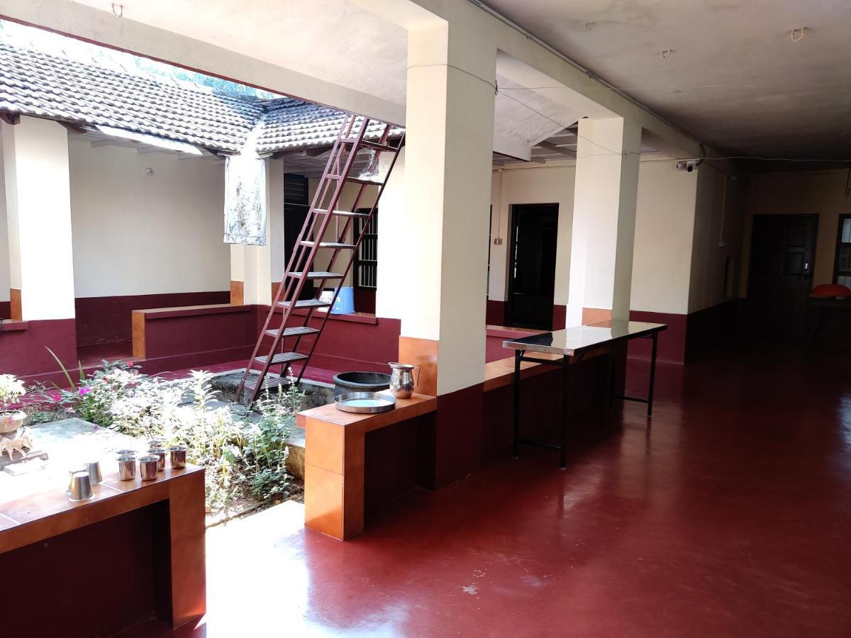 Hanakodu Homestay Sringeri Bagian luar foto