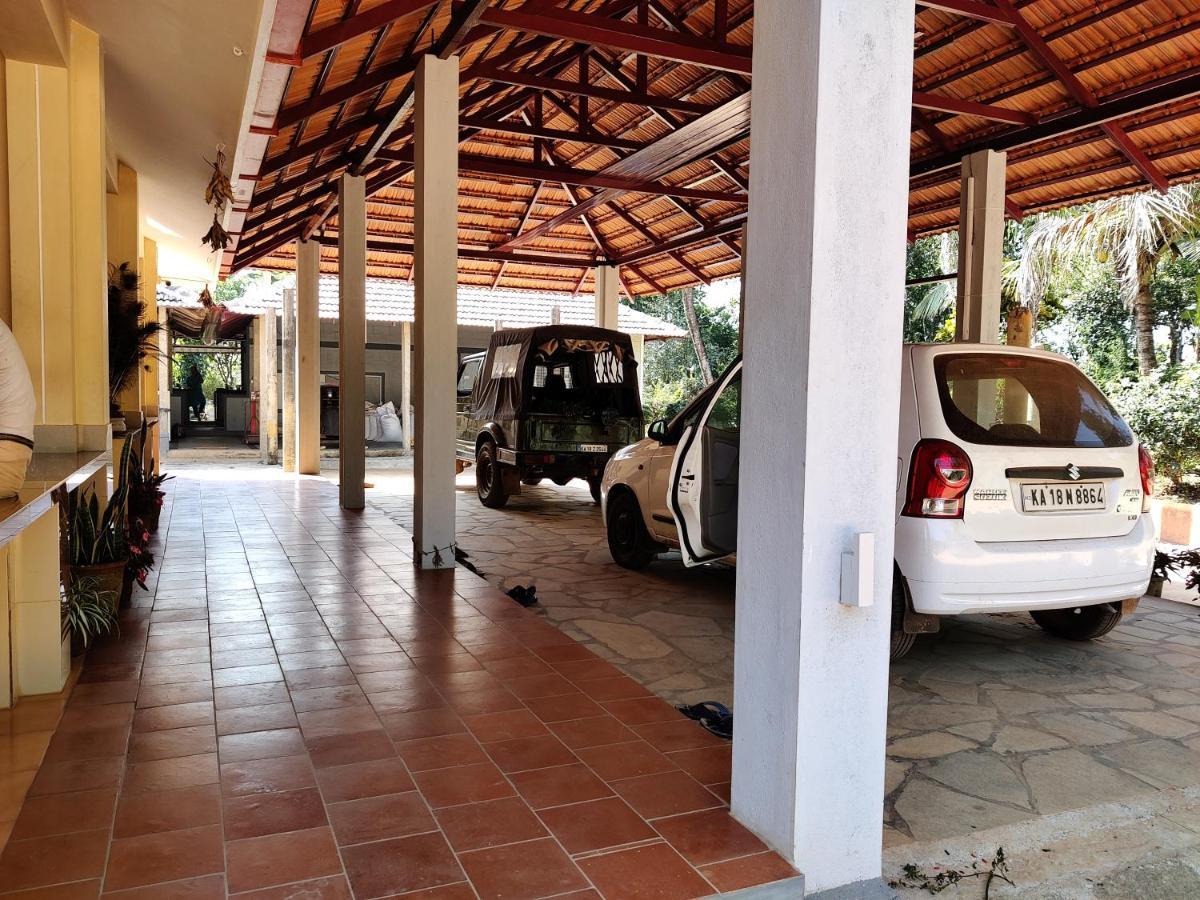 Hanakodu Homestay Sringeri Bagian luar foto